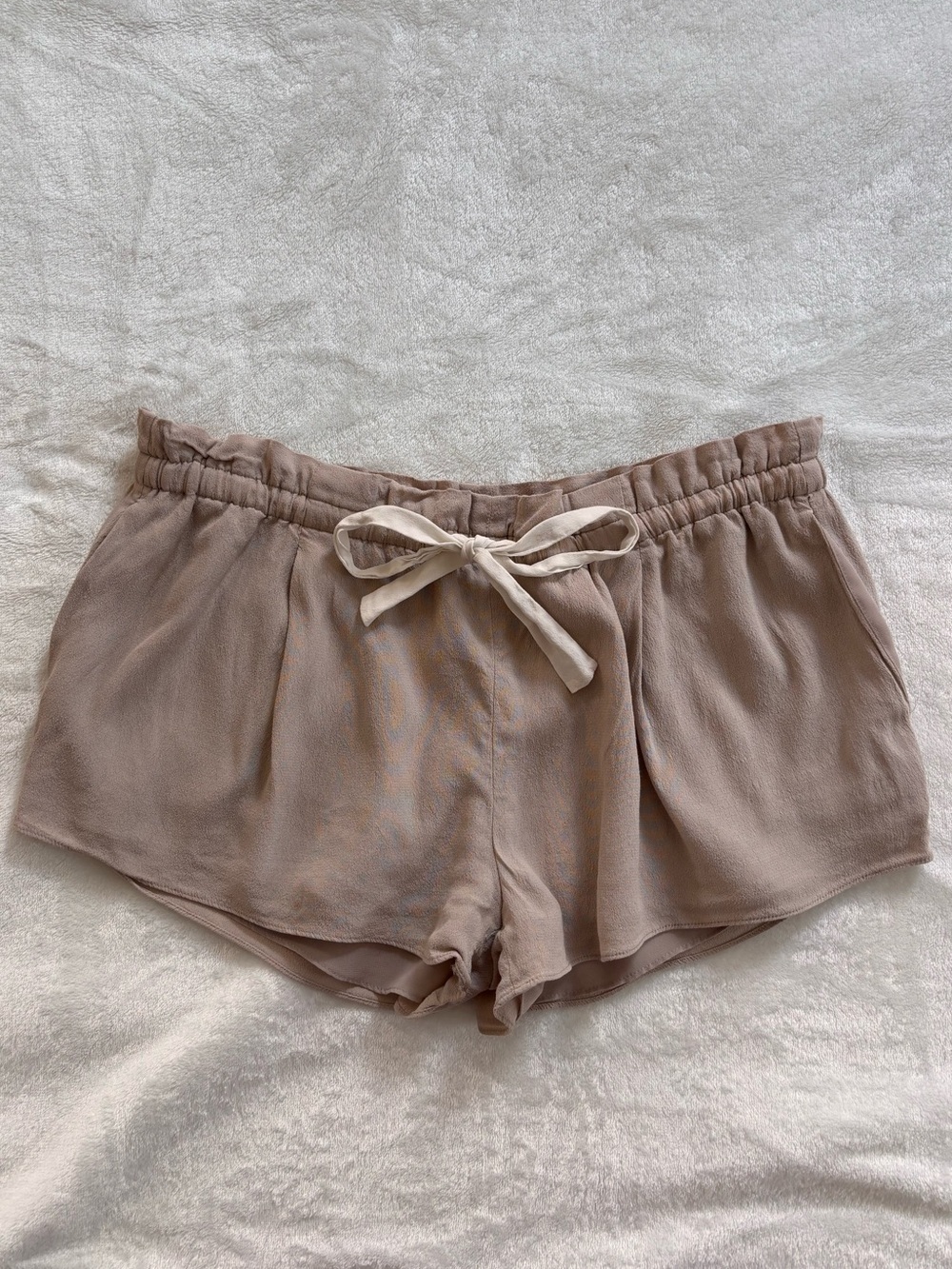 Aritzia Wilfred casual shorts